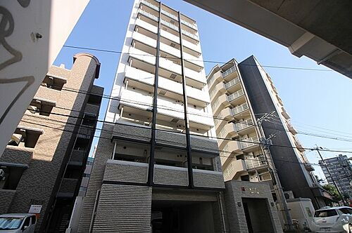 レジデンシャルヒルズ博多駅前弐番館 10階建