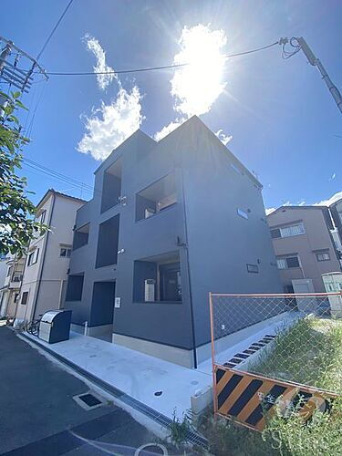 大阪府東大阪市衣摺５丁目 3階建 築2年2ヶ月