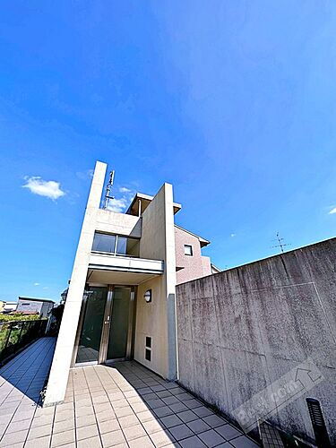 大阪府堺市西区鳳南町５丁 3階建 築24年4ヶ月