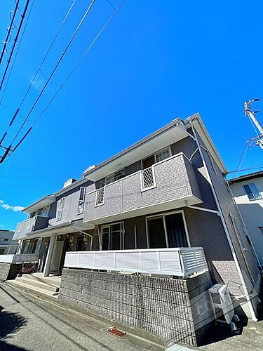 和歌山県和歌山市松島 2階建