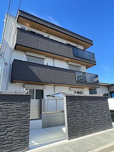 大阪府堺市北区中百舌鳥町６丁 賃貸アパート