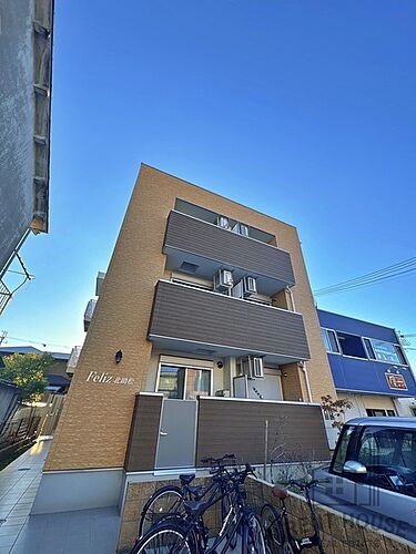 大阪府泉大津市東助松町２丁目 築3年3ヶ月 3階建