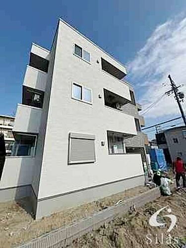 大阪府守口市大日町３丁目 3階建 