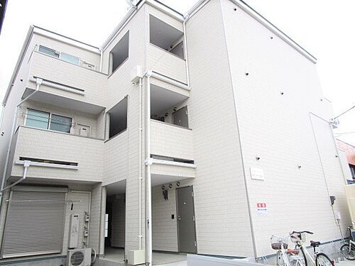 東京都町田市大蔵町 3階建 築6年10ヶ月