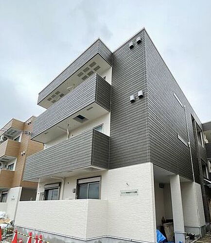 大阪府大阪市城東区諏訪３丁目 3階建 築4年1ヶ月