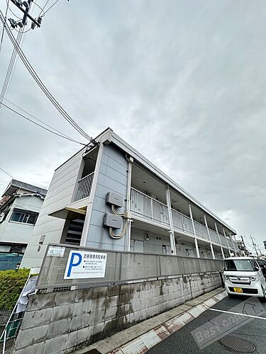 大阪府泉大津市池浦町１丁目 2階建