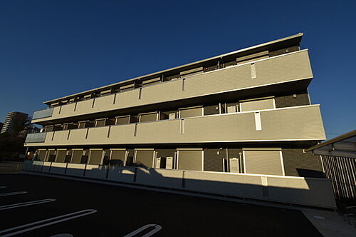 東京都日野市豊田２丁目 3階建 築4年7ヶ月