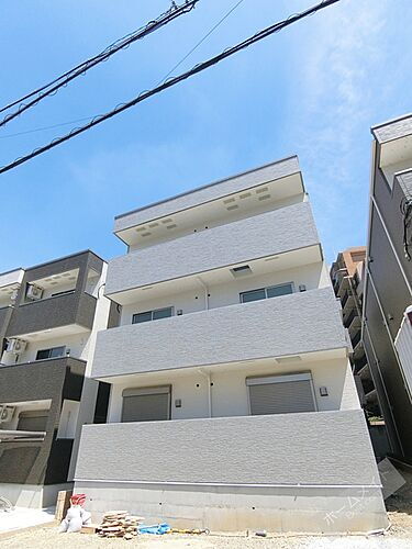 大阪府堺市西区鳳中町２丁 3階建 築4年9ヶ月