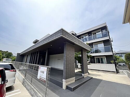 神奈川県横浜市緑区長津田みなみ台１丁目 3階建