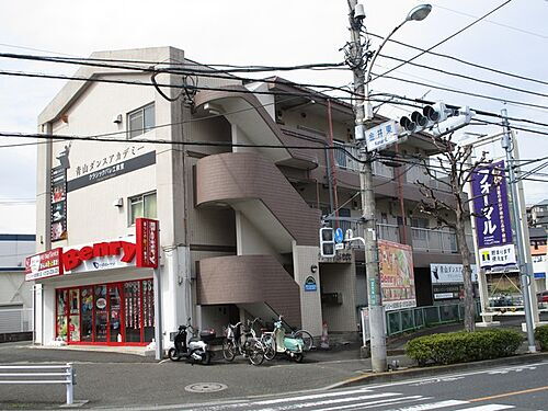 東京都町田市金井４丁目 3階建 築36年1ヶ月