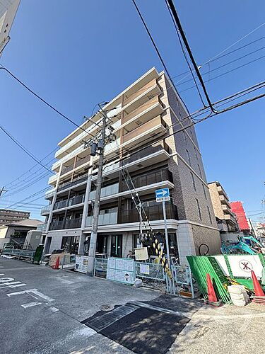 兵庫県西宮市中前田町 7階建