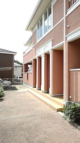 神奈川県綾瀬市落合北４丁目 2階建 築16年6ヶ月