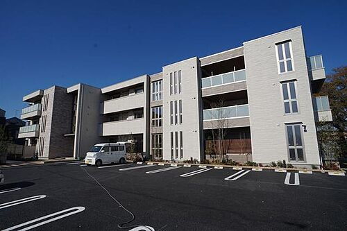 ロワイヤル　フレーズ　武蔵野 3階建