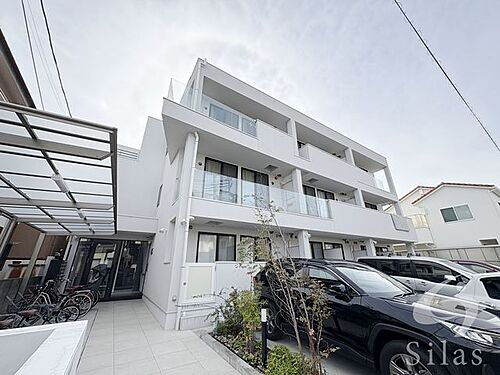 兵庫県伊丹市稲野町１丁目 3階建 築2年12ヶ月