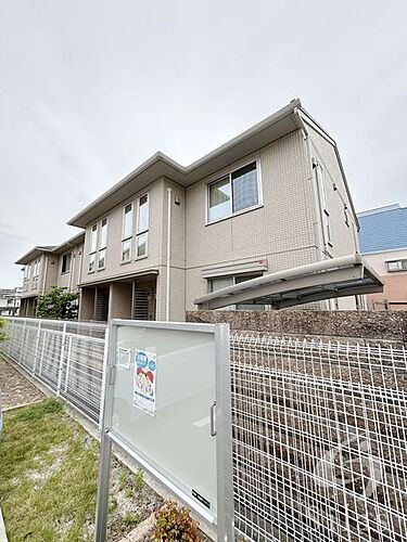 兵庫県宝塚市山本南２丁目 2階建