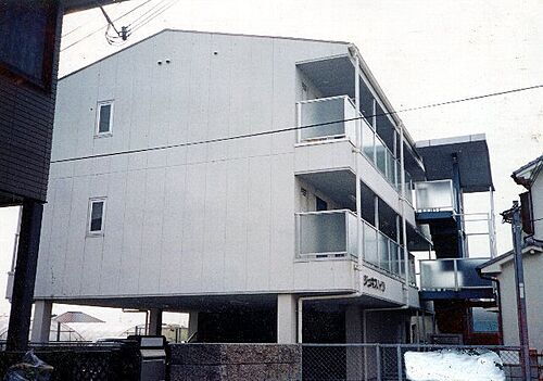 ジュネスハイツ