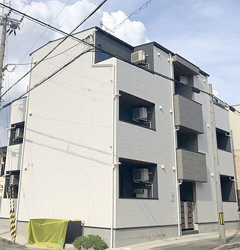 兵庫県尼崎市武庫之荘本町２丁目 3階建