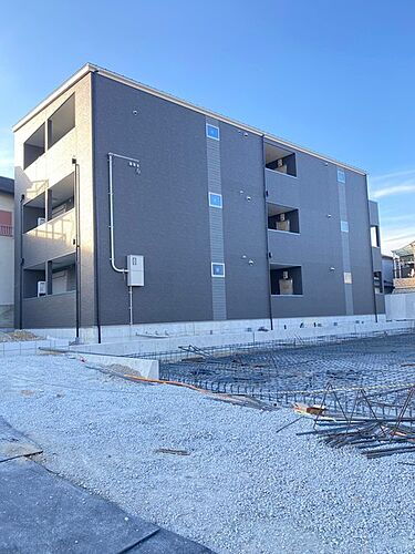 大阪府大阪狭山市池尻中１丁目 3階建