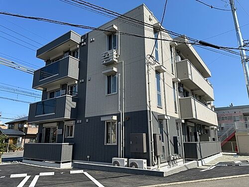 静岡県御殿場市新橋 3階建 築1年5ヶ月