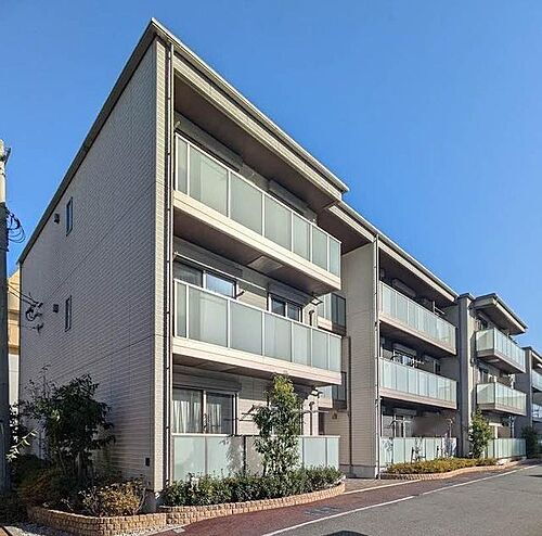 グランマスト栄町Ａ棟 3階建