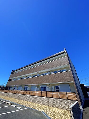 大阪府泉佐野市笠松１丁目 築2年2ヶ月 3階建