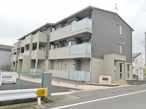 神奈川県海老名市社家３丁目 3階建 築9年9ヶ月