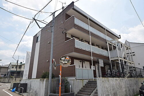 東京都八王子市堀之内２丁目 3階建 築7年9ヶ月