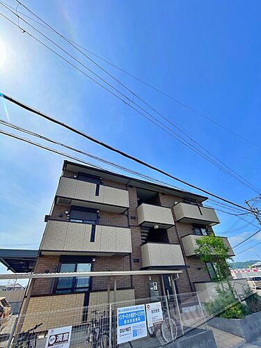 和歌山県和歌山市出島 3階建