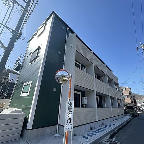 東京都八王子市高尾町 3階建 築1年3ヶ月