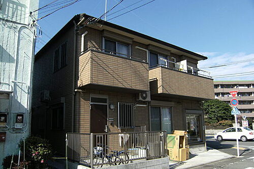 東京都八王子市高倉町 2階建