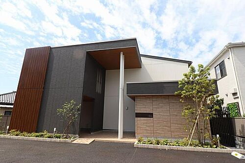 埼玉県さいたま市見沼区大字中川 賃貸アパート