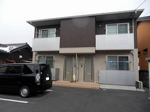 シャーメゾン　外中原 2階建