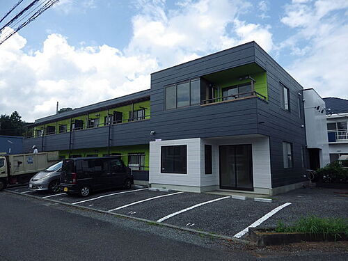 東京都八王子市長房町 2階建