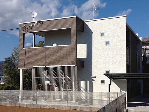 神奈川県伊勢原市東大竹１丁目 2階建 築8年