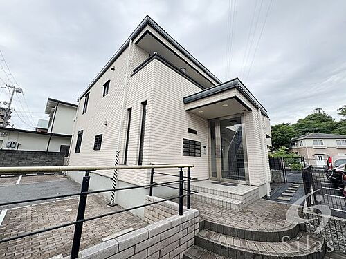 兵庫県西宮市広田町 2階建