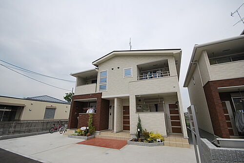 大阪府枚方市山之上東町 2階建