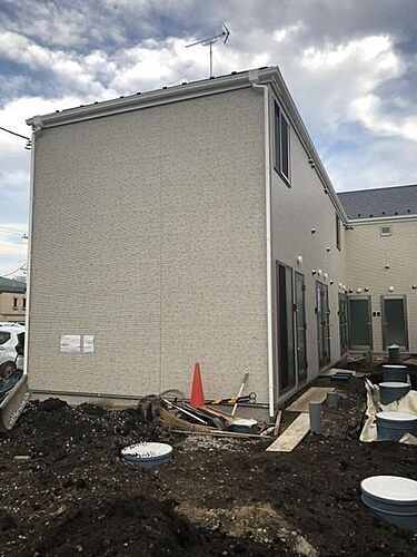 東京都町田市旭町１丁目 2階建