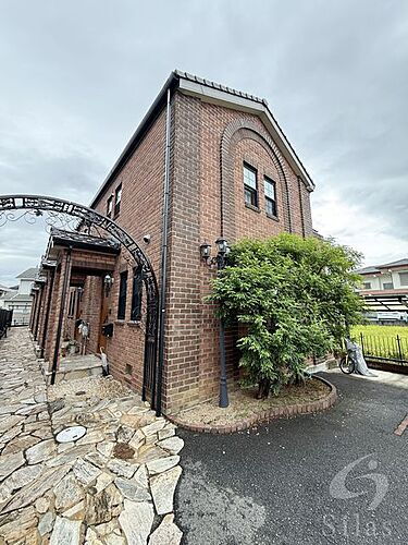 大阪府泉南郡熊取町大久保北３丁目 テラスハウス