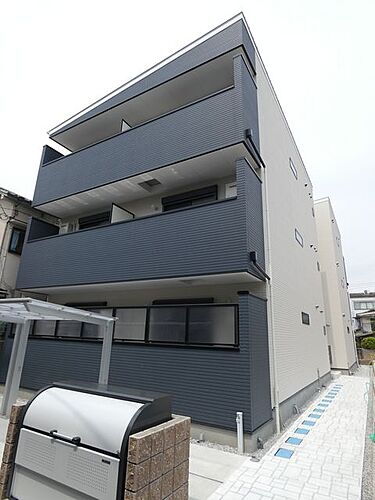 大阪府守口市八雲北町２丁目 3階建 築4年10ヶ月