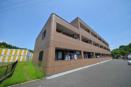 東京都八王子市上柚木 3階建 築18年3ヶ月