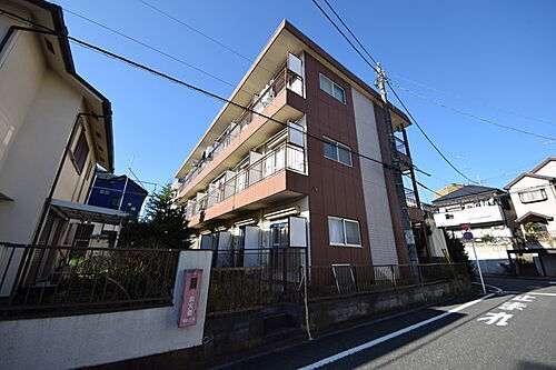 東京都八王子市大塚 3階建
