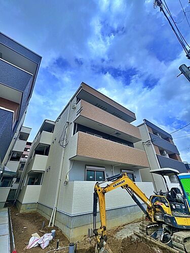 大阪府堺市北区黒土町 3階建 