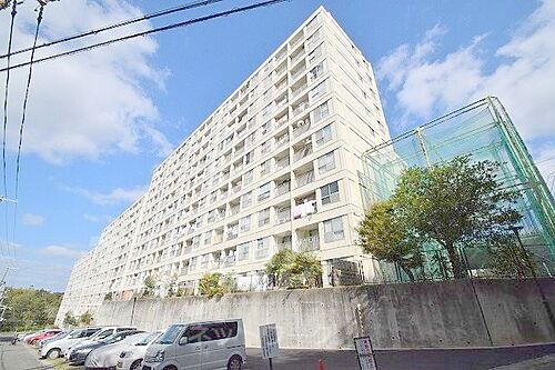 大阪府吹田市千里山西６丁目 11階建 築51年6ヶ月