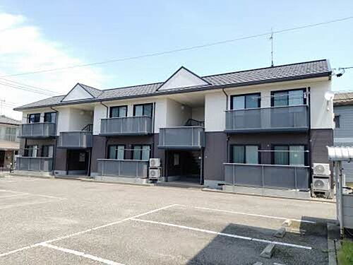 新潟県新潟市東区山木戸３丁目 2階建