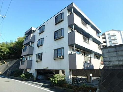 東京都八王子市南大沢２丁目 4階建