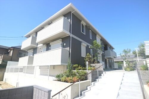 大阪府交野市郡津１丁目 2階建 築7年10ヶ月