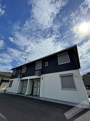 大阪府和泉市寺門町１丁目 築8年7ヶ月 2階建