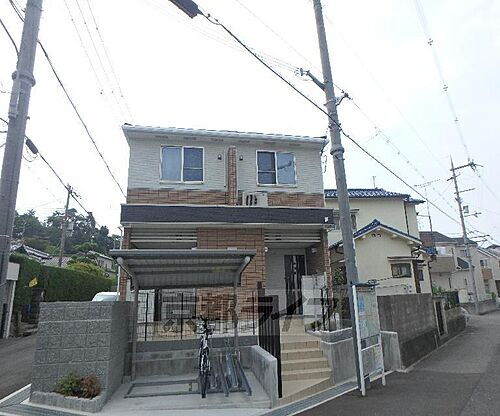 大阪府枚方市北中振１丁目 築5年9ヶ月 2階建