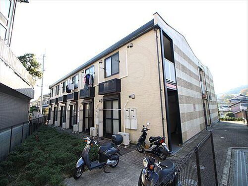 大阪府高槻市奈佐原元町 築17年2ヶ月 2階建