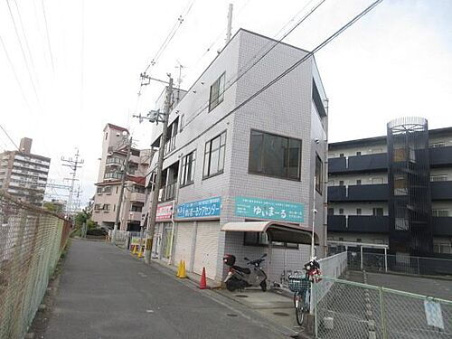 大阪府茨木市沢良宜西１丁目 3階建 築32年10ヶ月